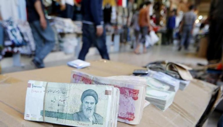 الاقتصاد الإيراني يواصل خسائره بفعل عقوبات واشنطن