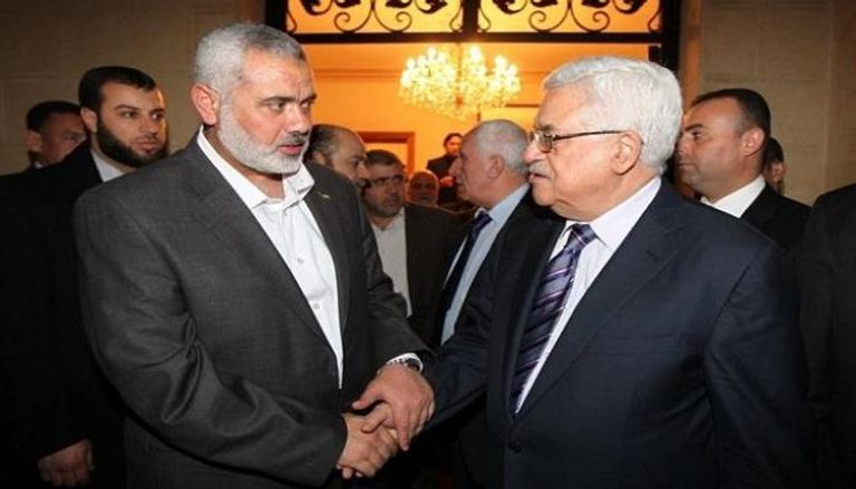 الرئيس الفلسطيني ورئيس المكتب السياسي لحماس - أرشيفية
