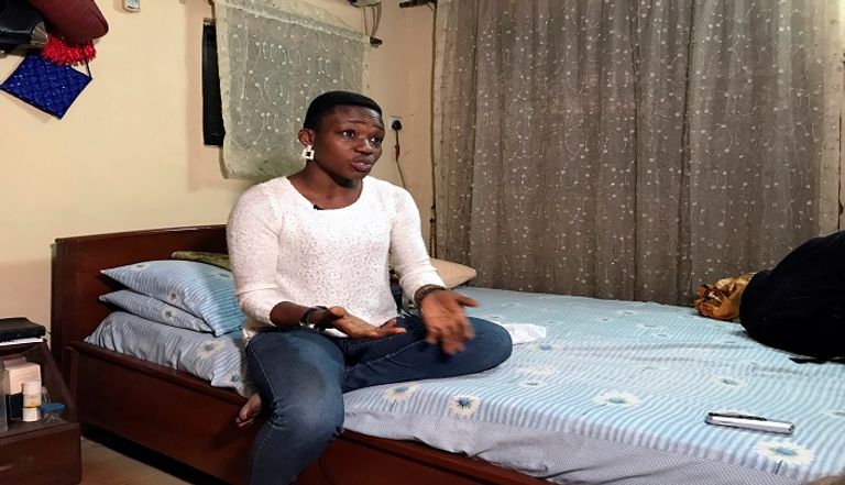 نيجيريات يتدربن الملاكمة والكاراتيه