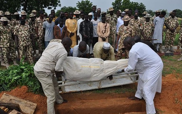 عناصر داعش أرسلوا حمار مفخخا في بداية الهجوم 