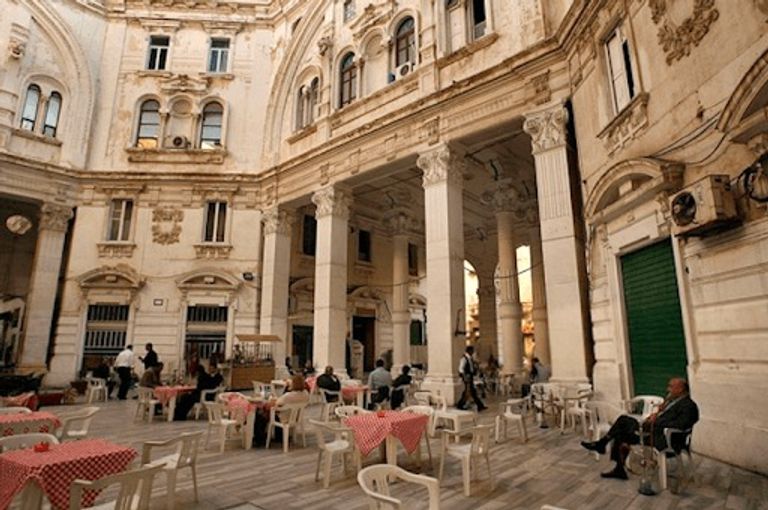 القهوة في ليبيا توحد ما فرقته السياسة - أرشيف