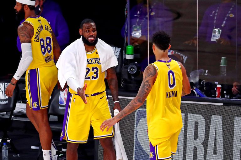 ليبرون جيمس