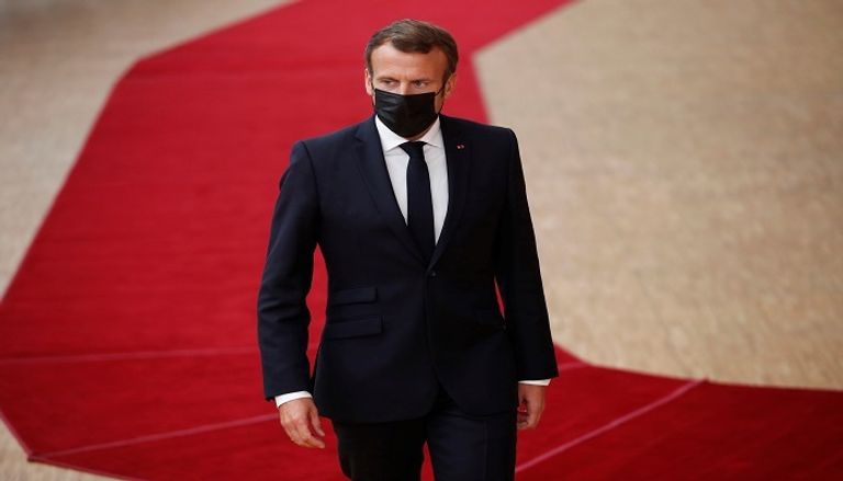 الرئيس الفرنسي خلال القمة 