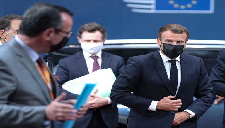 الرئيس الفرنسي خلال القمة 