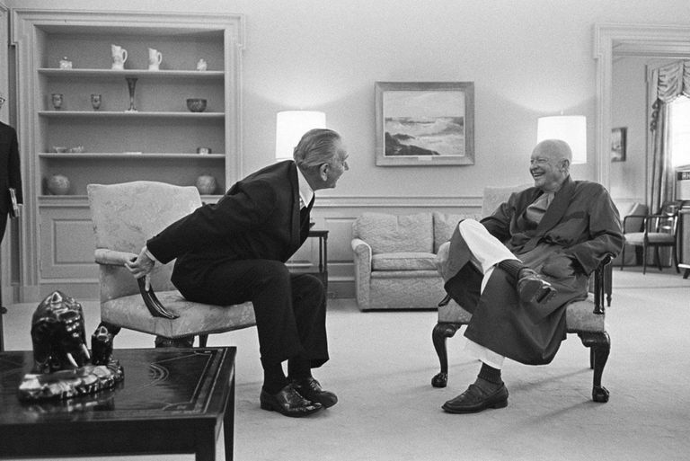 طائرة مروحية تقل ترامب إلى مركز والتر ريد الطبي