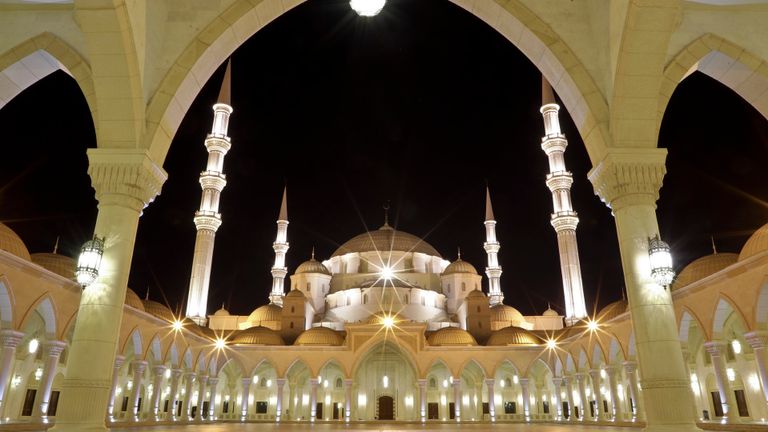 جامع الشيخ زايد الكبير في أبوظبي