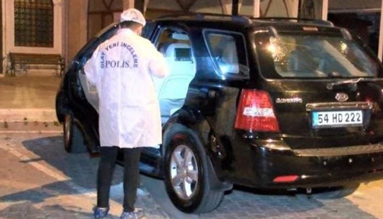 السيارة التي عثير داخلها على جثة عضو حزب أردوغان