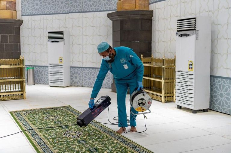 المسجد الحرام يستقبل أول أفواج المعتمرين