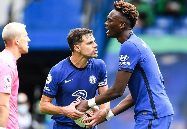 احتفال بن تشيلويل لاعب تشيلسي