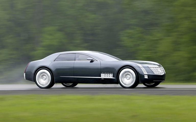 طراز كاديلاك Sixteen موديل بي إم دبليو M1 Homage