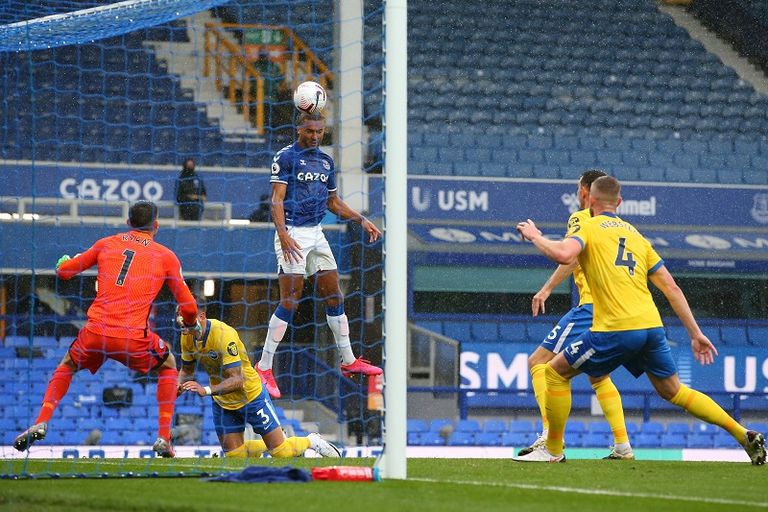 دومينيك كالفيرت ليوين مهاجم إيفرتون دومينيك كالفيرت ليوين مهاجم إيفرتون