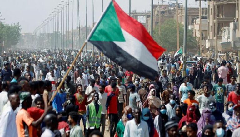 فرحة سودانية بعد توقيع اتفاق السلام