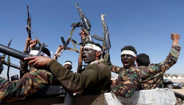الحوثي يدفع بالفقراء في قتال ضد الشرعية باليمن