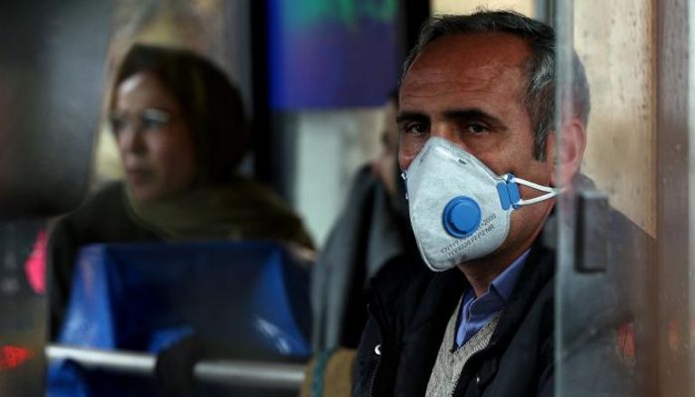 الإصابات بفيروس كورونا تعود للزيادة في إيران