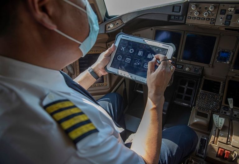الاتحاد للطيران تستخدم السجلات الفنية الإلكترونية