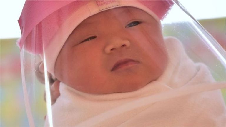 حوافز مالية من الحكومة السنغافورية لتشجيع المواطنين على الإنجاب خلال الجائحة