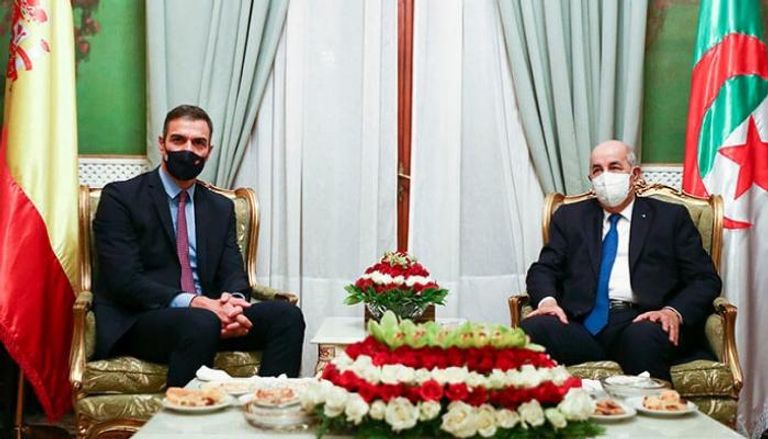 جانب من لقاء الرئيس الجزائري ورئيس الوزراء الإسباني