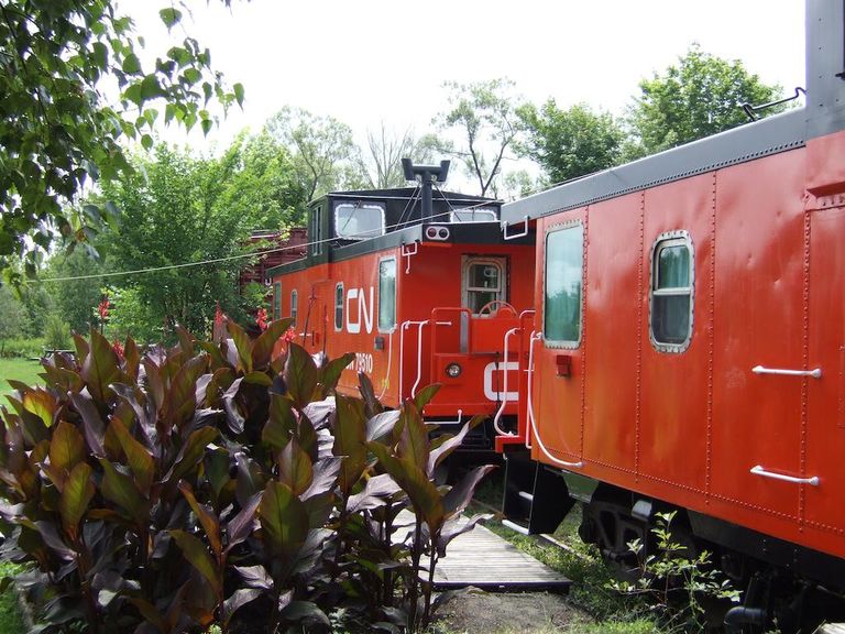 147 183710 vintage railroad hotels train cars canada 11