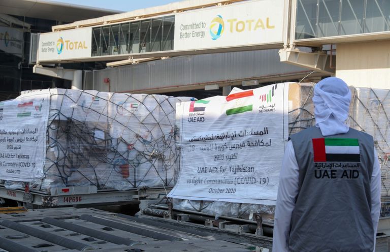 مساعدات إماراتية طبية لطاجيكستان لمكافحة كورونا