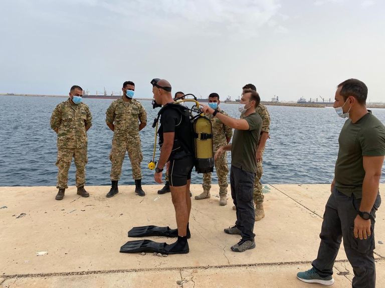 ضباط أتراك في تدريبات لمليشيات السراج بطرابلس وزير الخارجية الليبي الدكتور عبدالهادي الحويج