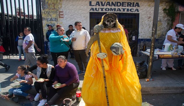 تمثال "قديسة الموت" 