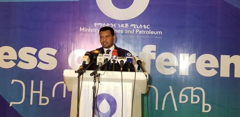 تاكلي أوما وزير المعادن الإثيوبي