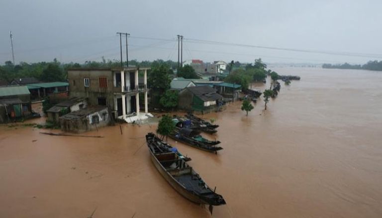 جانب من آثار السيول في فيتنام