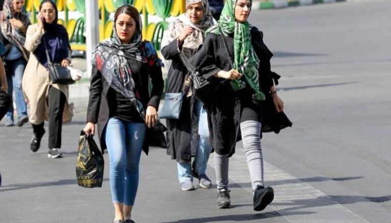 جدل بسبب دعوة برلماني إيراني لزيادة الإنجاب