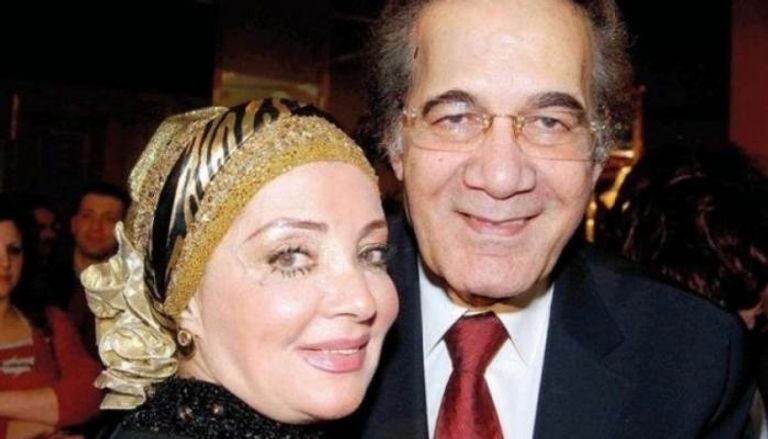 الفنان محمود ياسين وزوجته شهيرة