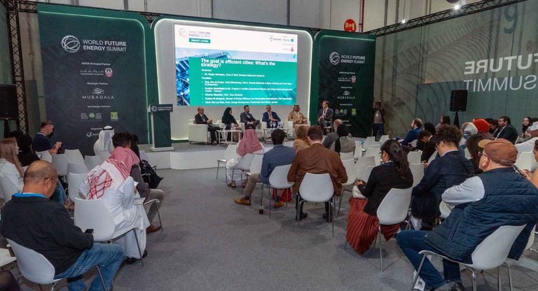 القمة العالمية لطاقة المستقبل: تقنيات عمرانية متطورة ومدن ذكية