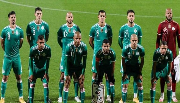 لاعبو الجزائر قبل اللقاء