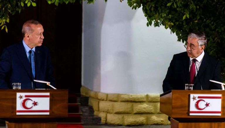 مصطفى أكينجي يرفض احتلال أردوغان لجزيرة قبرص