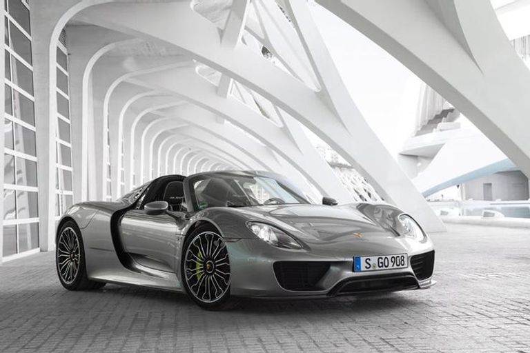  سجل حضورك بصورة سيارة على ذوقك - صفحة 9 143-001517-fastest-german-cars-ever-made-7