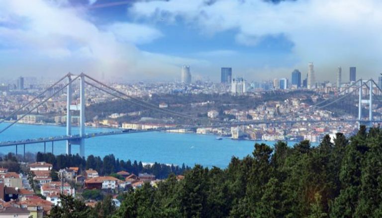 ضعف الطلب والغلاء يهويان بمبيعات المنازل في تركيا