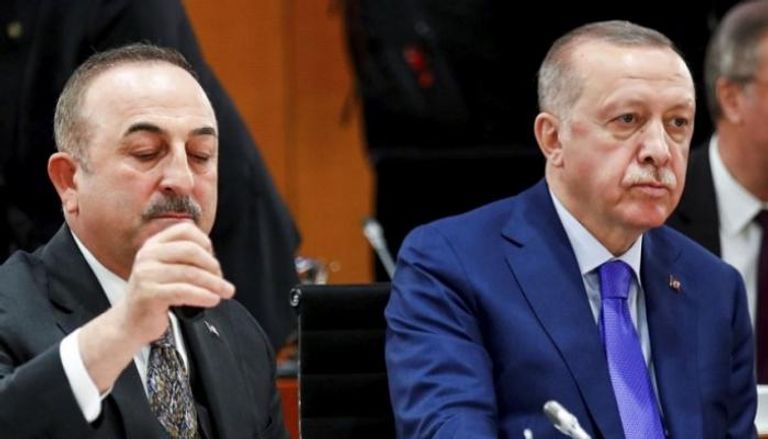 الرئيس التركي رجب طيب أردوغان ووزير خارجيته مولود جاويش أوغلو