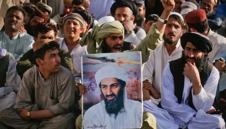 أنصار أسامة بن لادن عقب نبأ وفاته - رويترز