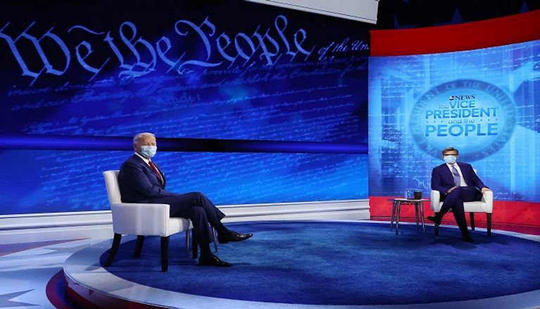 المرشح الديمقراطي جو بايدن خلال اللقاء - أ.ف.ب الرئيس الأمريكي دونالد ترامب ومنافسه جو بايدن - رويترز