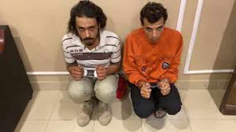 المتهمون بقتل مريم الشهيرة بـ"فتاة المعادي" عقب القبض عليهم