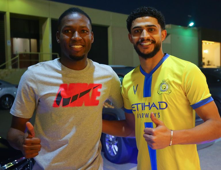 عمر هوساوي لاعب النصر السعودي السابق