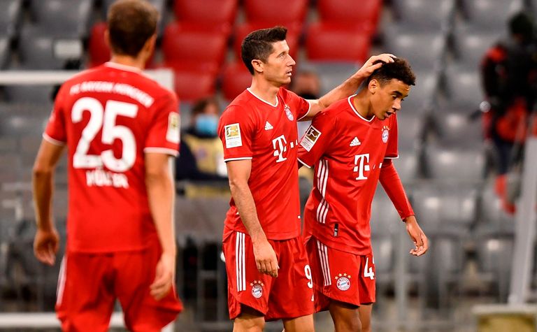 فيروس كورونا وكرة القدم