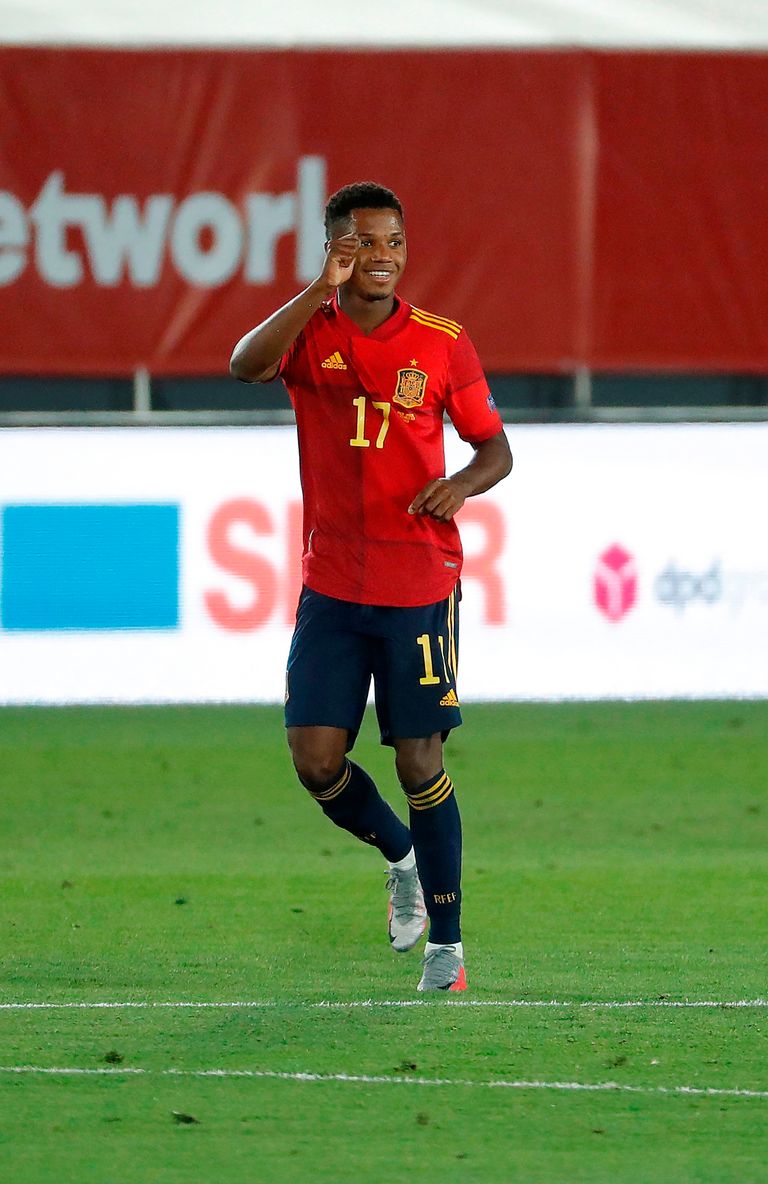 فيروس كورونا وكرة القدم