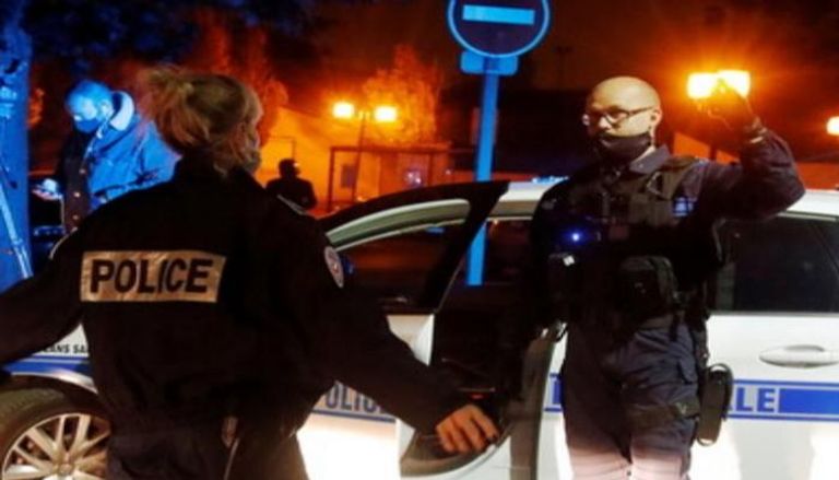 انتشار للشرطة الفرنسية في موقع ذبح المعلم 