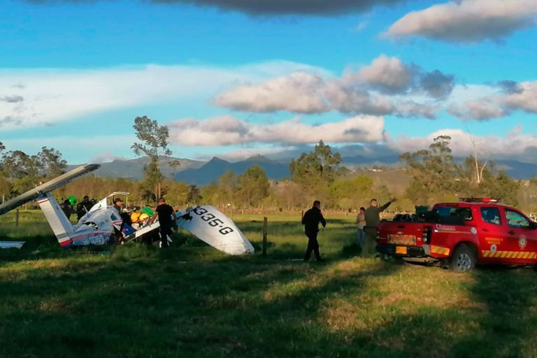 الرضيع مع والديه اللذين فقدا في الحادث