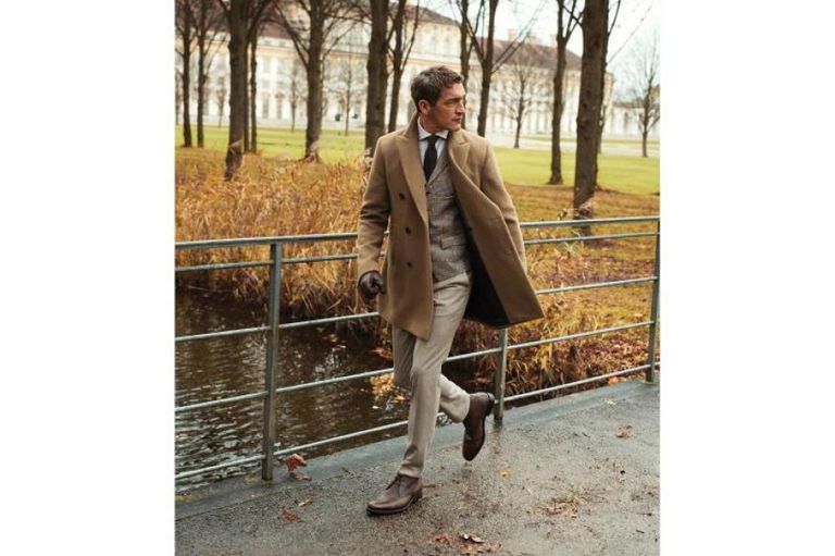 المعطف الرجالي موضة شتاء 2020، ذو قصة واسعة 