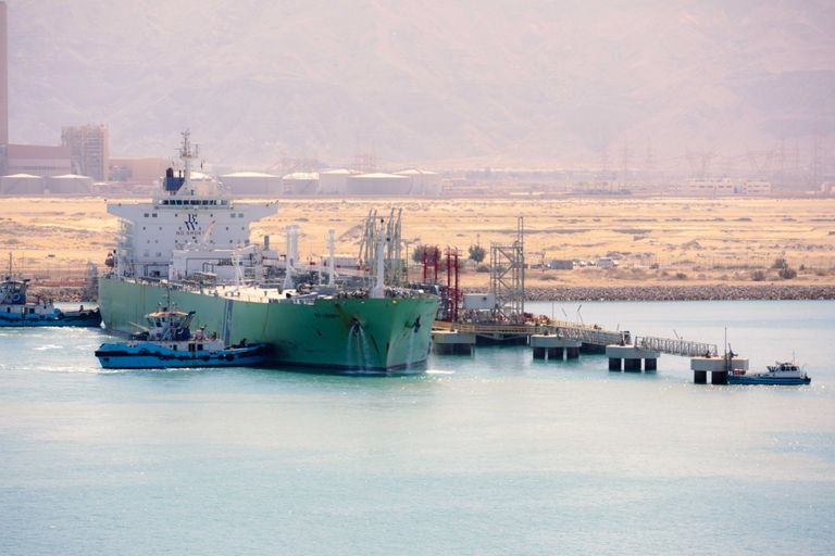 ميناء العين السخنة يستقبل السفينة النرويجية 