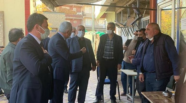 زيارة نهاد يشيل، النائب البرلماني عن حزب الشعب الجمهوري إلى العمالة المتضررة الحرفيون الأتراك يستنجدون بالمعارضة لإنقاذهم من الإفلاس