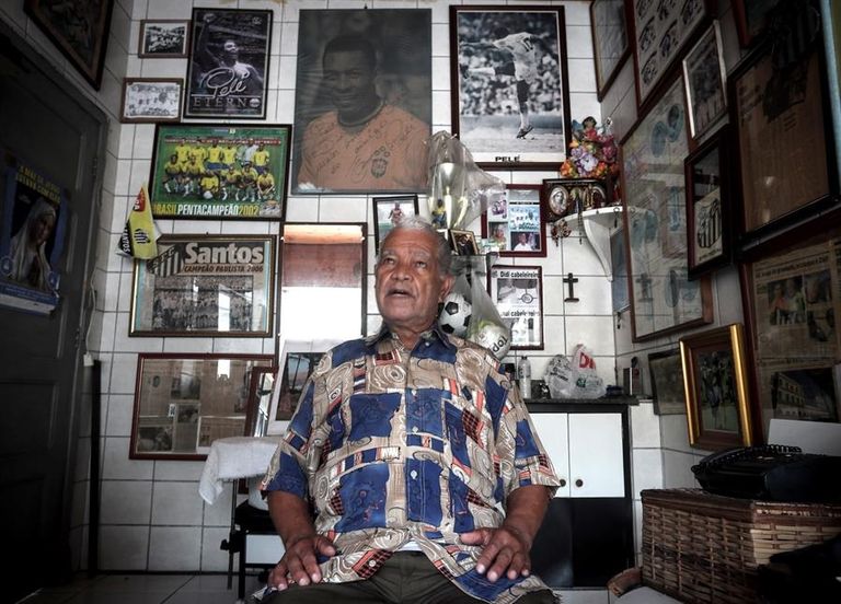 ديدي مصفف شعر بيليه في المحل الخاص به ديدي مصفف شعر بيليه في المحل الخاص به