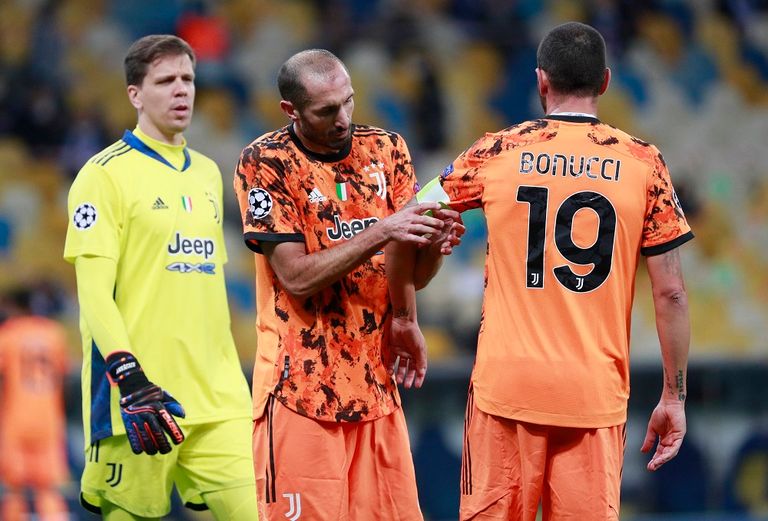 كيليني قائد يوفنتوس تعرض لإصابة مبكرة أمام دينامو كييف ألفارو موراتا