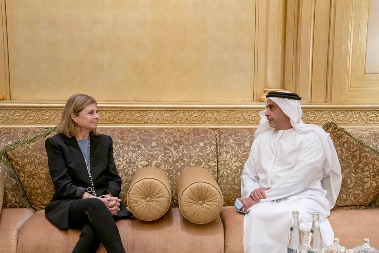 الفريق الشيخ سيف بن زايد آل نهيان يشهد مراسم توقيع مذكرة التفاهم