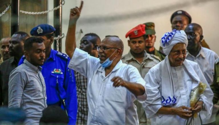 السودان ينفض خطايا نظام الإخوان بقيادة البشير - أ.ف.ب